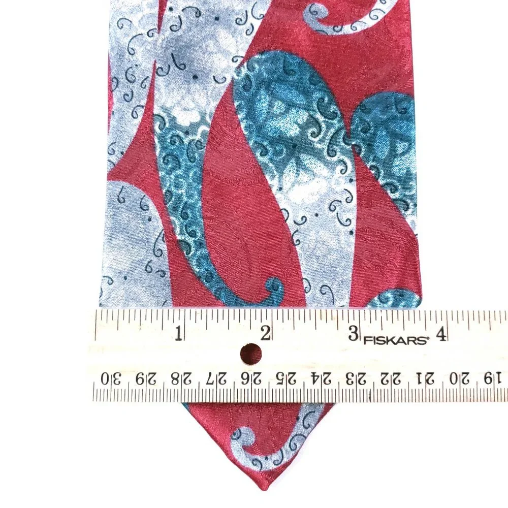 LaCravatte Men Necktie Polyester Red Geometric 58x3.75 - NWOT - made in USA
